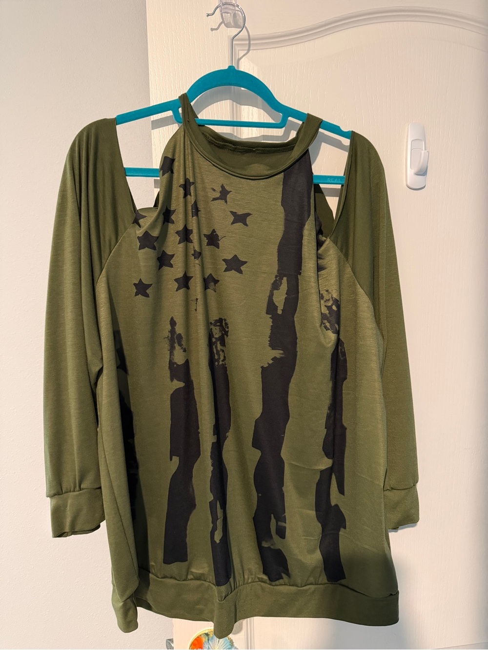 Olive Green Cold-Shoulder Graphic longsleeve shirt